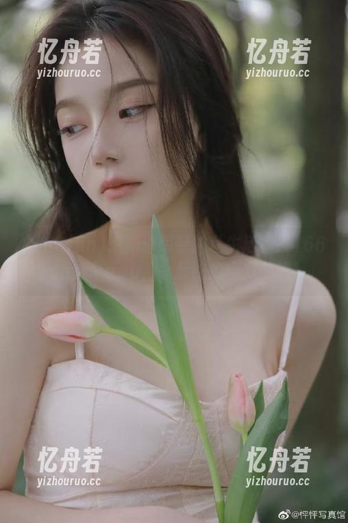166fun 想知道明星的私生活?来166fun这个app,一起吃瓜聊八卦吧!