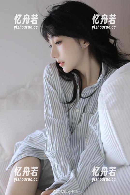 17吃瓜群众 观看17吃瓜群众路线,直达实时热门话题与网友评论
