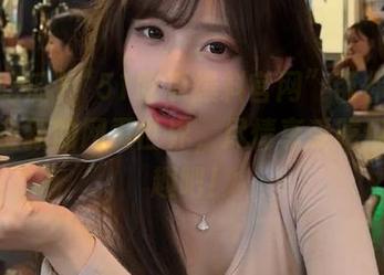 “51吃瓜爆料官网”带你走进一个全新的网页世界，尽情享受吃瓜的乐趣吧！