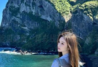 与“91吃瓜中心”一起，展开吃瓜之旅，精彩线路让你乐趣无穷！
