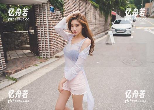 91吃瓜中心 通过91吃瓜中心直达最新热门事件,尽情享受吃瓜的乐趣无穷!