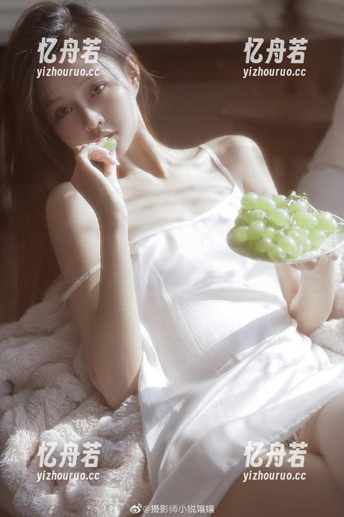 ccgg 在ccgg51.ct吃瓜官网发现新鲜热辣八卦,赶快下载APP一同吃瓜吧!