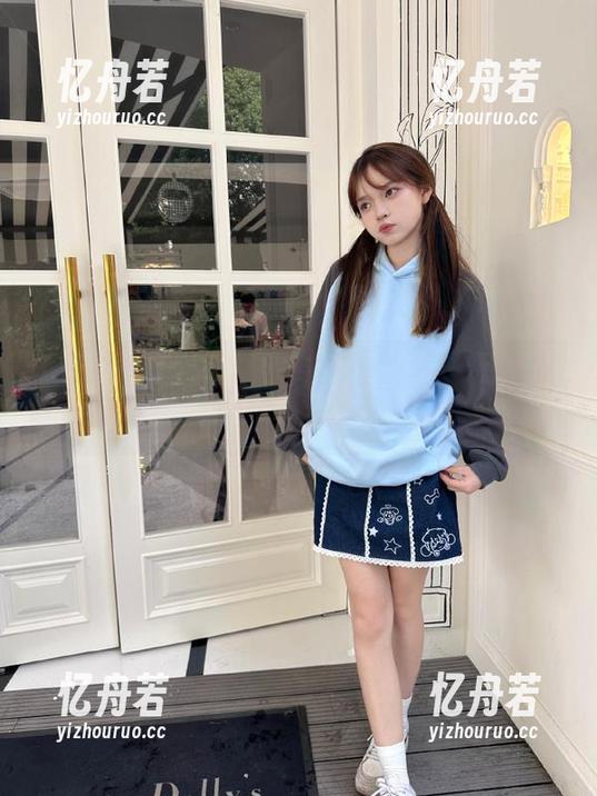 五一吃瓜 在五一吃瓜官网网页版分享趣味吃瓜故事,女生必备好去处