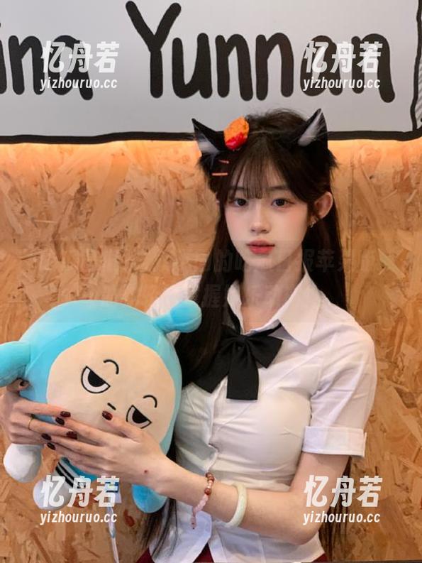 吃瓜日报 与众不同的吃瓜日报苹果版,助你轻松掌握娱乐动向!