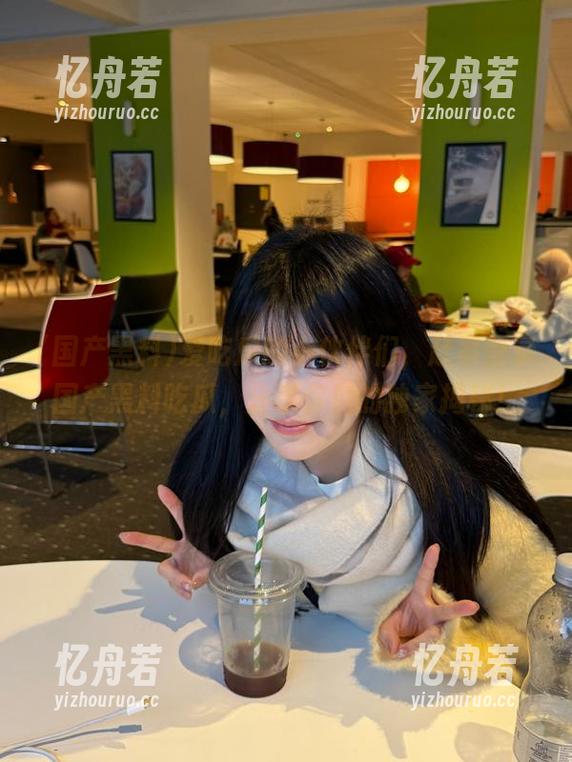 国产黑料 爱吃瓜的小伙伴们,赶紧登录国产黑料吃瓜,分享你们的独家揭秘!