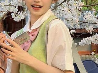 黑料91首页:热议黑料与劲爆新闻,找寻娱乐圈不为人知的秘密!