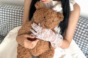 抖音众多黑料不打烊，追踪最新热门线路，少女们一起吃瓜吧！