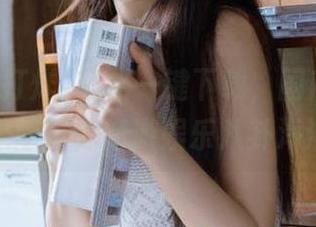 轻松一键下载,国产黑料不打烊苹果版让你畅游娱乐八卦海洋无阻碍