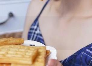 打开91黑料正能量安卓APP，发现隐藏在光环下的真实故事