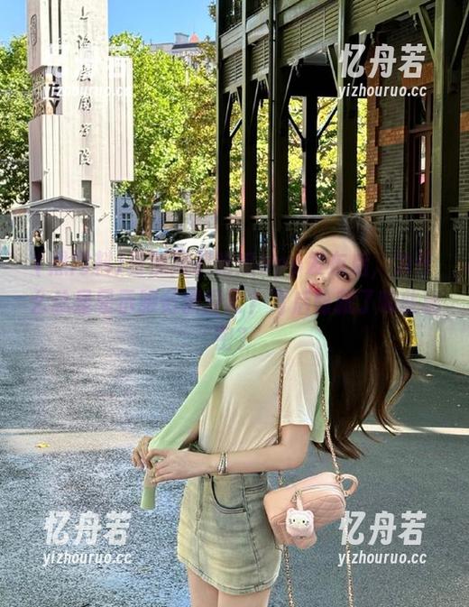 黑网料 当黑网料吃瓜app发布后,为什么总是显示服务器异常?背后隐藏了哪些秘密?